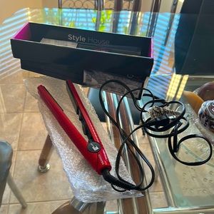 Style House professional styling Iron